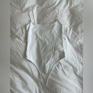 Aritzia Babaton contour cami bodysuit